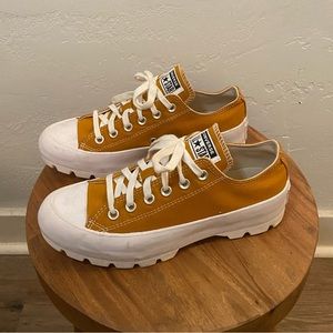 Women’s Lug Platform Converse | Size 8